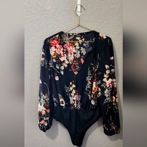 Shien bodysuit 2xl multicolor flower print long sleeve